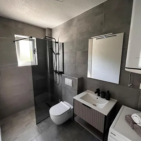Apartment Drazana *